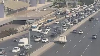 Bakının bir sıra yollarında nəqliyyatın sıxlığı yaranıb 