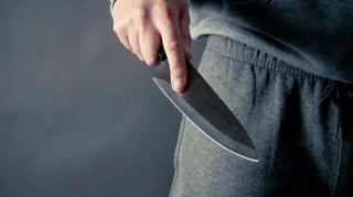 В Баку ранили ножом 19-летнего юношу
