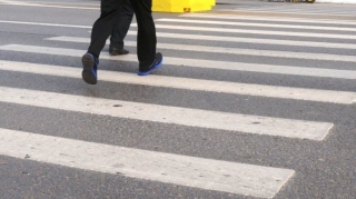 Qazaxda piyadanı avtomobil vurub