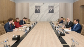 RİNN-də ABŞ nümayəndə heyəti ilə görüş keçirilib - FOTOLAR 