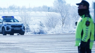 Дорожная полиция обратилась к водителям в связи с неблагоприятными погодными условиями 