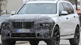 BMW X7 modeli yenilənəcək  - FOTO