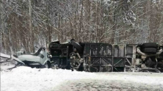 Turistlərlə dolu avtobus qəzaya düşdü: Ölən və yaralananlar var... - VİDEO  