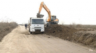 Qanunsuz qum daşıyanlar cəzalandırılıb
