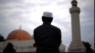 Bakıdan olan bir qrup dindar İranın regionda haqsız siyasətinə ETİRAZ ETDİ 