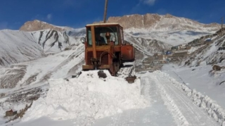 Quba-Xınalıq yolu qardan tam təmizlənib  - FOTO