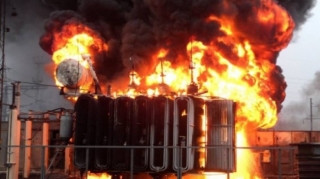 Bakıda transformator yanıb