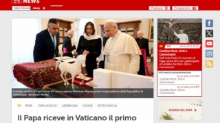 Birinci xanımın Roma Papası ilə görüşünü işıqlandırdılar - FOTO