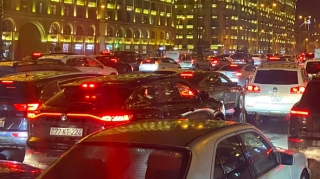 Yağışlı Bakı bu dəqiqələrdə... - VİDEO 