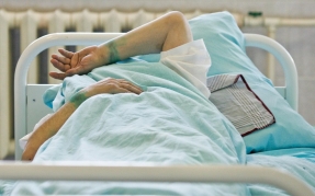 Yevlaxda yük avtomobili həkimi vurdu