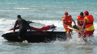 Dənizdə batma təhlükəsi ilə üzləşən şəxs xilas edilib