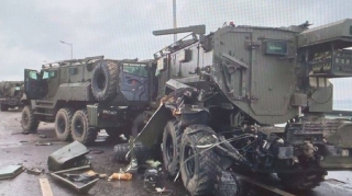 Rusiyanın hərbi maşınları Krım körpüsündə qəzaya uğradı 