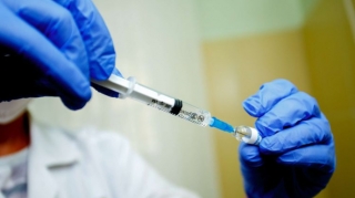 ÜST:  Dünyada koronavirusa qarşı təxminən 180 peyvənd hazırlanır