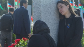 Xalq şəhidlərimizi YAD EDİR  – II Fəxri Xiyabandan FOTOLAR 