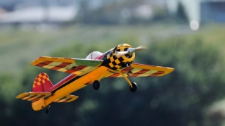 ABŞ-li kişi özünün düzəltdiyi təyyarə maketinin qurbanı oldu 