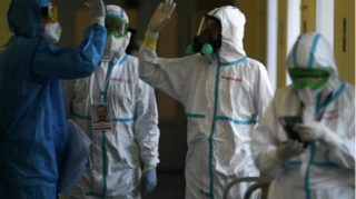 Yunan alim “Omicron” ştamının azalacağı tarixi açıqladı 