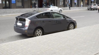 "Prius"dan 10 kiloqram narkotik tapıldı - FOTO 