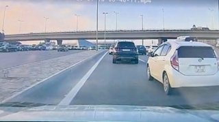 В Баку водитель создал аварийную ситуацию на дороге - ВИДЕО 