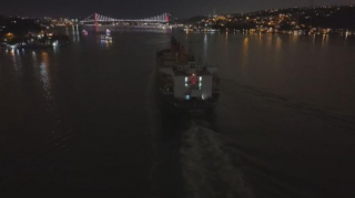 İstanbul boğazında gəmilərin hərəkəti dayandırıldı 