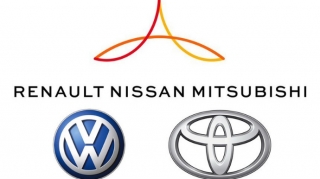 Альянс Renault - Nissan - Mitsubishi  может создать новую компанию