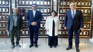 Azərbaycan nümayəndə heyəti İrana gedib