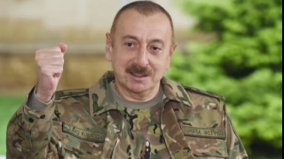 "Narkozdan ayılacaq bir  əcnəbi adama Azərbaycan adını deyəndə yada düşüləcək qədər sevilirsiniz!" 