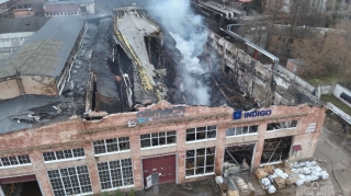 Rusiyada türklərin ehtiyat hissə zavodu yandı  