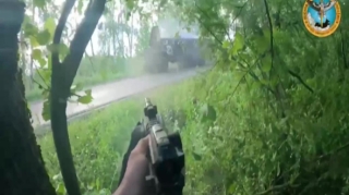 Çeçenlər rusların yük maşınlarını belə məhv etdi - VİDEO 