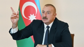 Ильхам Алиев: Мы разбиваем врага и выдворяем с наших земель 