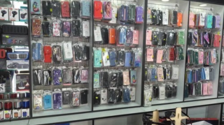 Nizamidə telefon alverçiləri vətəndaşları aldadaraq yoxa çıxıb - ŞİKAYƏT - FOTO 