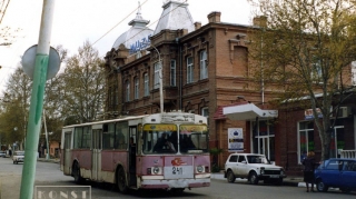Gəncə tramvayını sıradan çıxaran trolleybus   - FOTO