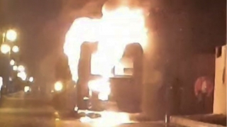 Bakıda marşrut avtobusu yanıb kül oldu - VİDEO - YENİLƏNİB