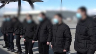 Ermənistana qaytarılan hərbi əsirlər DİNDİRİLİR  