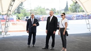 Prezident və xanımı Gəncədə təməlqoyma mərasimində - FOTO - YENİLƏNİB