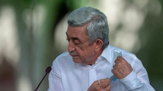 Serj Sarkisyana qarşı külli miqdarda rüşvət almaq ittihamı irəli sürülüb