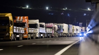 Cəriməsi olan yük maşınları Rusiyadan çıxa bilməyəcək - YENİ QAYDA