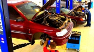 Rusiyada azərbaycanlılara avtomobil təmiri qadağası 