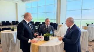 İlham Əliyev və Nikol Paşinyan Şarm əl-Şeyxdə görüşdülər - FOTO