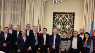 Britaniya səfiri Azərbaycanın kibertəhlükəsizlik ekspertləri ilə görüşüb - FOTO 