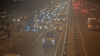 Bakıda qəza sıxlığa səbəb olub