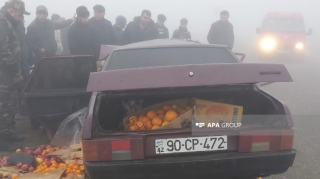 Şəmkirdə minik və yük maşınları toqquşub, ölən və xəsarət alan var   - FOTO - YENİLƏNİB