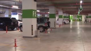 Yeni binaların parkinq problemi - VİDEO 