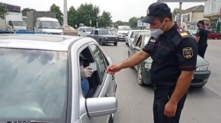 Polis Abşeronda reyd keçirdi;  380 nəfər barəsində inzibati protokol tərtib edildi - FOTO