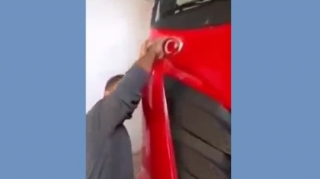 Erməni yük maşınlarına Türkiyə bayrağı vurulur - VİDEO 