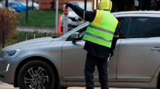 Bakıda "parkovşik"in oğurluğu kameraya düşdü - VİDEO 