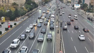 На каких улицах Баку 3 декабря наблюдаются транспортные заторы? 