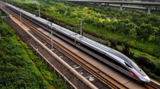 Çində sürətli dəmir yolu xətlərinin uzunluğu 50 min kilometri keçdi 