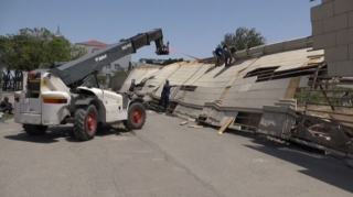 Bakıda güclü külək bu fəsadları törətdi  - VİDEO