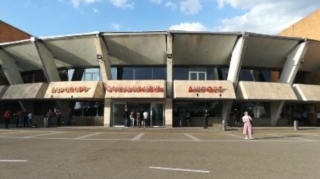 Ermənilər təşvişdə:  Hava limanı və vağzal boşaldıldı