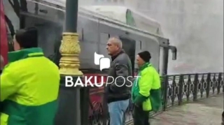 “BakuBus”ın kondisioneri partladı:  Yanğın baş verdi  - VİDEO